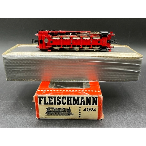 153 - Two HO gauge boxed Fleischmann Locomotives - one Tested Runner
(1200g)
Fleischmann 4175 Class BR 50 ... 