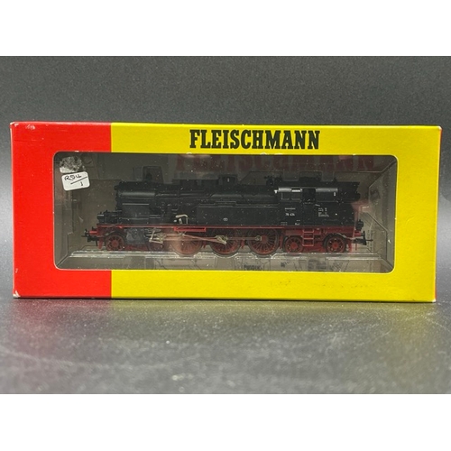 154 - Two HO gauge boxed Fleischmann Locomotives - both Tested Runners
(750g)
Fleischmann 4078 Class BR 78... 