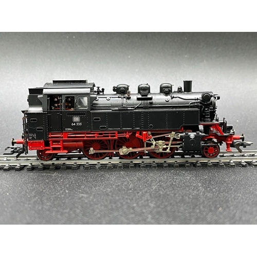 155 - Two HO gauge boxed Fleischmann Locomotives - both Tested Runners
(900g)
Fleischmann 4061 Class BR 62... 