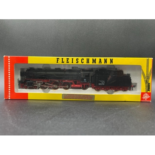 156 - Two HO gauge boxed Fleischmann Locomotives - both Tested Runners
(900g)
Fleischmann 4170 Class BR 01... 