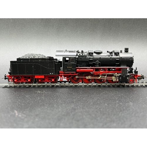 157 - Two HO gauge boxed Fleischmann Locomotives - both Tested Runners
(1000g)
Fleischmann 944156 DRG Br56... 