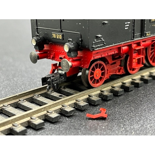 158 - Two HO gauge boxed Fleischmann Locomotives - both Tested Runners
(800g)
Fleischmann 4077 Class 78 4-... 