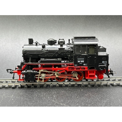 158 - Two HO gauge boxed Fleischmann Locomotives - both Tested Runners
(800g)
Fleischmann 4077 Class 78 4-... 