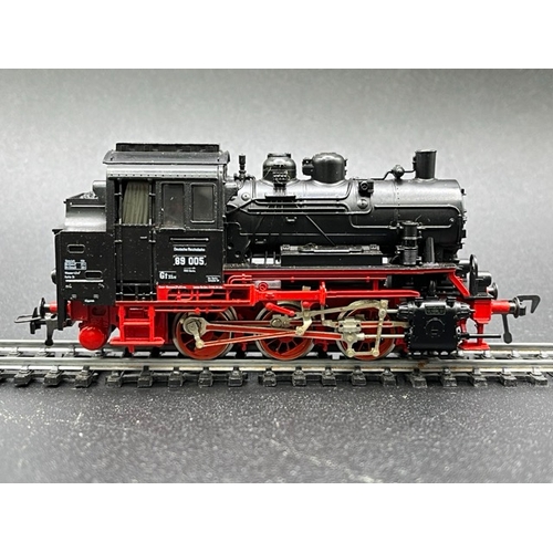 158 - Two HO gauge boxed Fleischmann Locomotives - both Tested Runners
(800g)
Fleischmann 4077 Class 78 4-... 