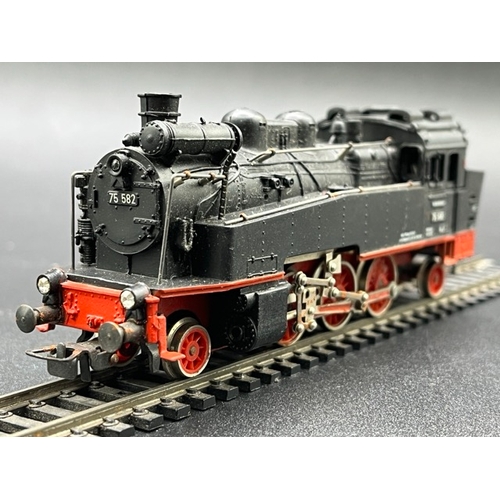 159 - Two HO gauge boxed Locomotives from Roco and Gutzold - both Tested Runners
(800g)
Roco 63338 Class B... 