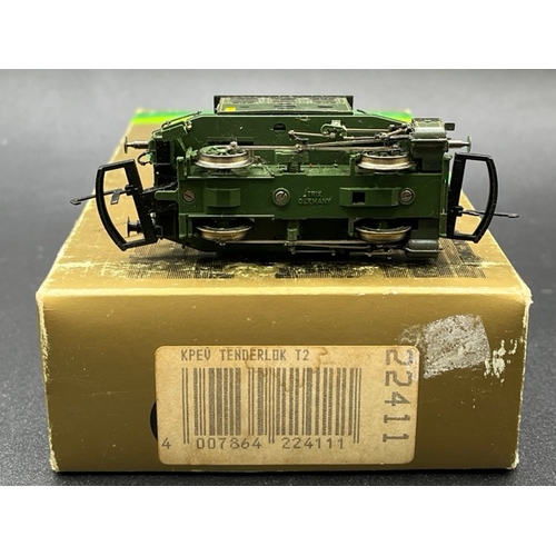 160 - Two HO gauge boxed Fleischmann and Trix Locomotives - both Tested Runners
(900g)
Trix 22411 G-SL490 ... 