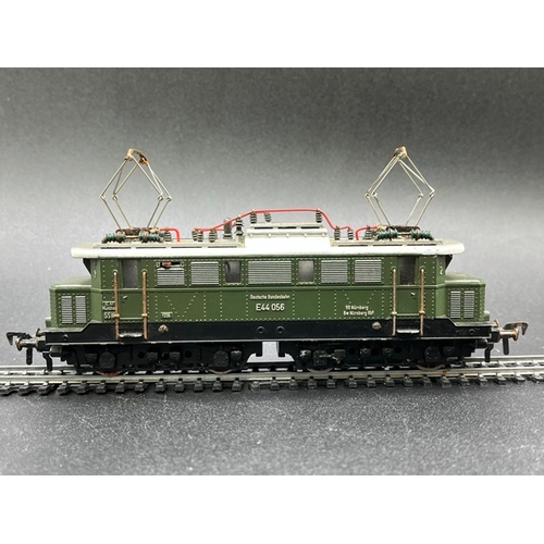 160 - Two HO gauge boxed Fleischmann and Trix Locomotives - both Tested Runners
(900g)
Trix 22411 G-SL490 ... 