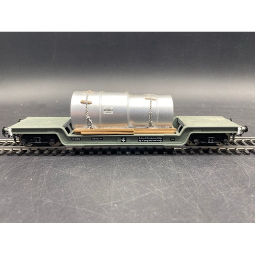 430 - 4 Boxed Bachmann Branchline 33-901C 45 ton bogie well wagon W41973 in BR grey
(700g)
Three with inte... 