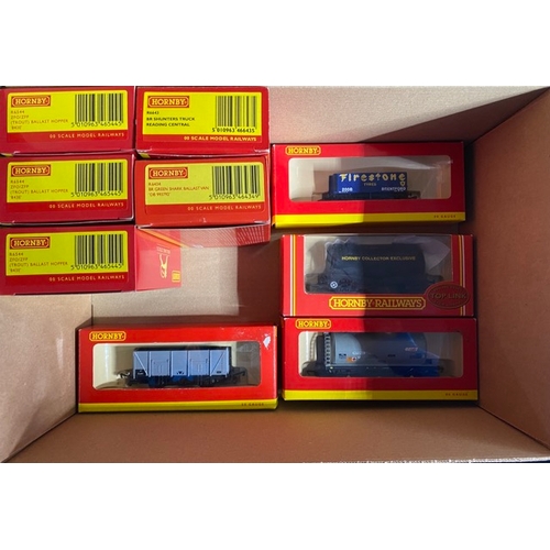 431 - 9 Boxed OO Hornby Rolling stock
(800g)
Hornby R6544 ZFO/ZFP (Trout) Ballast Hopper 843E - N.E. (3)
H... 