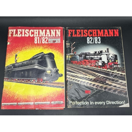 129 - HO Fleischmann Modellbahnen Tips manual, Layout Plans and ten catalogues spanning 1982 to 2003/04
(5... 