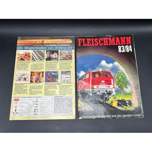 129 - HO Fleischmann Modellbahnen Tips manual, Layout Plans and ten catalogues spanning 1982 to 2003/04
(5... 