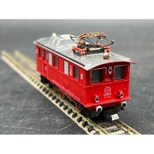 33 - Two N gauge Fleischmann piccolo cased Railcars - Tested Non Runners
(250g)
Fleischmann 7969 Class ET... 