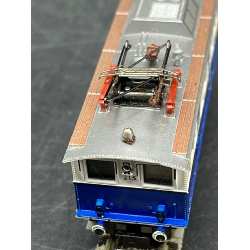 33 - Two N gauge Fleischmann piccolo cased Railcars - Tested Non Runners
(250g)
Fleischmann 7969 Class ET... 