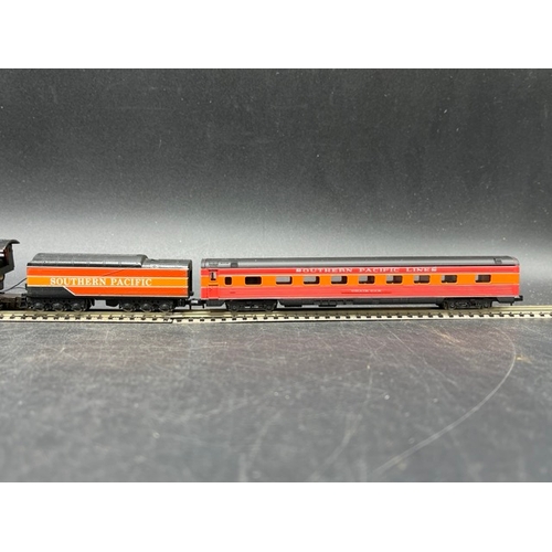 34 - N Gauge Con-Cor Bullet Nose J.A.Hudson Southern Pacific Daylight 4-6-4 2486 w/Tender and 4 Rivarossi... 