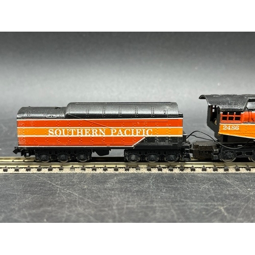 34 - N Gauge Con-Cor Bullet Nose J.A.Hudson Southern Pacific Daylight 4-6-4 2486 w/Tender and 4 Rivarossi... 