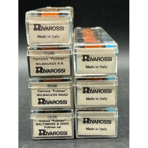 57 - 7 Rivarossi N gauge 'The Milwaukee Road' Orange/Brown livery cars/coaches
(550g)
Rivarossi Mail coac... 