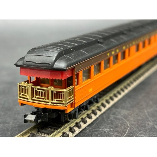 57 - 7 Rivarossi N gauge 'The Milwaukee Road' Orange/Brown livery cars/coaches
(550g)
Rivarossi Mail coac... 