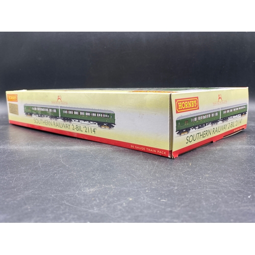 201 - Hornby R3161 Class 401 2-BIL 2-car EMU in SR green livery
(700g)
From collection that appears not pr... 