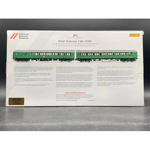 205 - Hornby R3177 Class 401 2-BIL 2-car EMU 2090 in BR green - NRM
(750g)
From collection that appears no... 