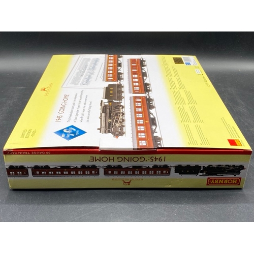 206 - Hornby R3299 'Going Home' train pack - 70th Anniversary of the end of WWII with Black 5 4-6-0 5156 i... 