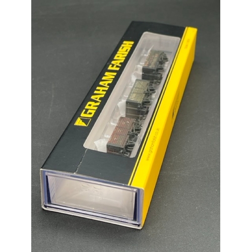 58 - Graham Farish by Bachmann N Gauge cased Rolling stock
(600g)
14 wagons/vans Appear as new in box/cas... 