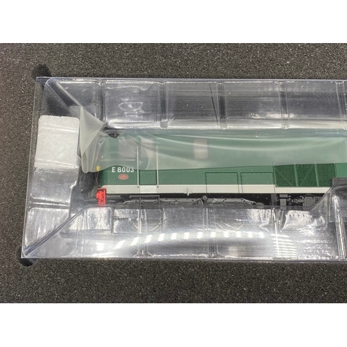 372 - Dapol 4D-006-004 Class 73/0 E6003 in BR green with lower grey panels - DCC Fitted
(800g)
Label indic... 