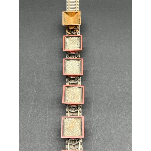 20 - Rake of 6 Skip wagons and Brake van for 9mm Narrow gauge, with 1 other skip wagon un-finished
(100g)... 