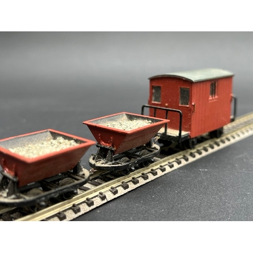 20 - Rake of 6 Skip wagons and Brake van for 9mm Narrow gauge, with 1 other skip wagon un-finished
(100g)... 