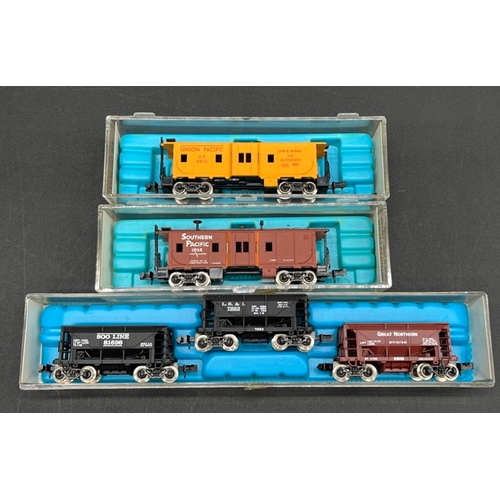 61 - 20 N gauge North American Outline Rolling-stock from various manufacturers, including Bachmann, Riva... 