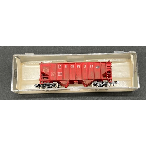 61 - 20 N gauge North American Outline Rolling-stock from various manufacturers, including Bachmann, Riva... 