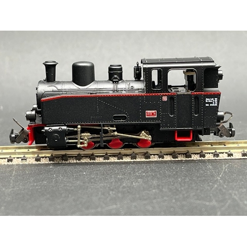 28 - Roco 31030 HOe gauge BR99 0-6-0 Henscnel Steam Loco No.15 - Tested Runner
(150g)
Loose connecting ro... 