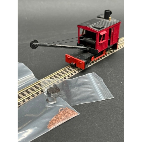 19 - 009 Narrow gauge Motorised hand-built Railway Steam Crane in Maroon livery - Tested Runner
(250g)
Fi... 