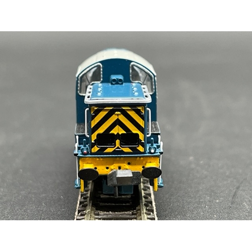 39 - Two N gauge Graham Farish NCB Locomotives - both Tested Runners
(250g)
Graham Farish 370-255 Class 1... 