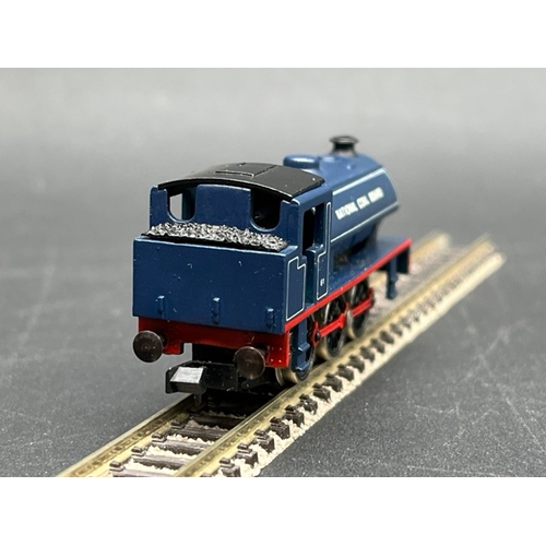 39 - Two N gauge Graham Farish NCB Locomotives - both Tested Runners
(250g)
Graham Farish 370-255 Class 1... 