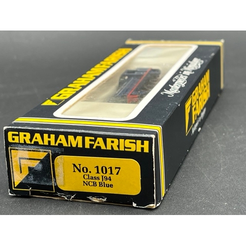 39 - Two N gauge Graham Farish NCB Locomotives - both Tested Runners
(250g)
Graham Farish 370-255 Class 1... 