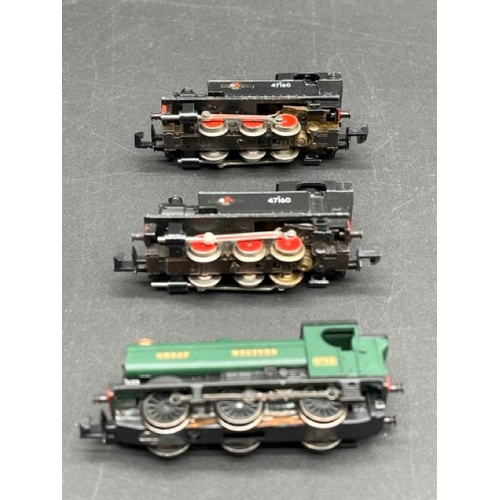 42 - Three N gauge Tank locomotives, 2 Tested Runners with rake of two GWR Farish coaches
(400g)
Graham F... 