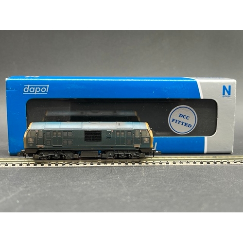 45 - Two N gauge Factory Weathered Diesel Locomotives - Tested Runners
(300g)
Dapol N 2D-012-012 BR 6330 ... 