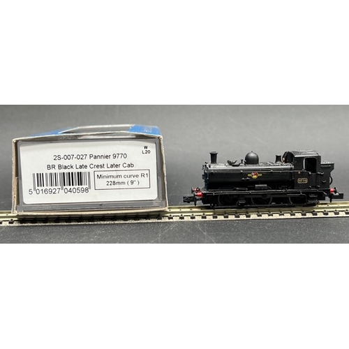 52 - Two N gauge Late Crest Steam Locomotives both Tested Runners
(300g)
Graham Farish 372-935 Class N 2-... 