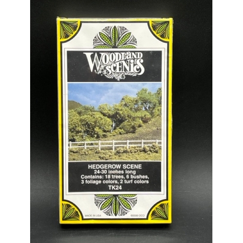 122 - Scenic modeling items suitable for N/OO/HO gauge, some previously opened/used
(800g)
includes:-
Hedg... 