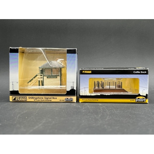 64 - N gauge Trackside Buildings, Signals and other British scenic items
(2200g)
Dapol 2L-001-003 Signal ... 