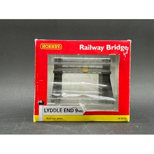 64 - N gauge Trackside Buildings, Signals and other British scenic items
(2200g)
Dapol 2L-001-003 Signal ... 