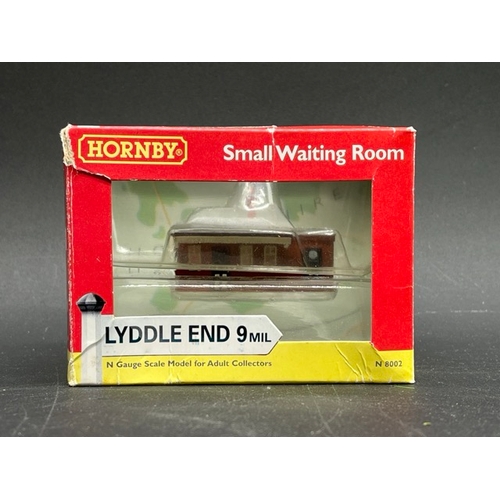 64 - N gauge Trackside Buildings, Signals and other British scenic items
(2200g)
Dapol 2L-001-003 Signal ... 