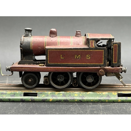 79 - Pre-war Bing gauge OO 3-rail electric railway to including LMS 2-4-0 and Great Western 2-4-0 Locomot... 