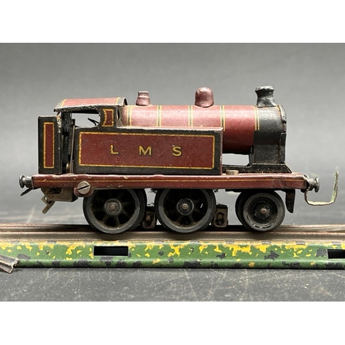 79 - Pre-war Bing gauge OO 3-rail electric railway to including LMS 2-4-0 and Great Western 2-4-0 Locomot... 