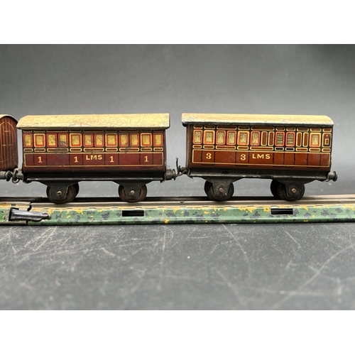 79 - Pre-war Bing gauge OO 3-rail electric railway to including LMS 2-4-0 and Great Western 2-4-0 Locomot... 