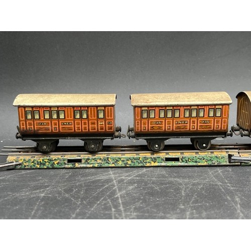 79 - Pre-war Bing gauge OO 3-rail electric railway to including LMS 2-4-0 and Great Western 2-4-0 Locomot... 