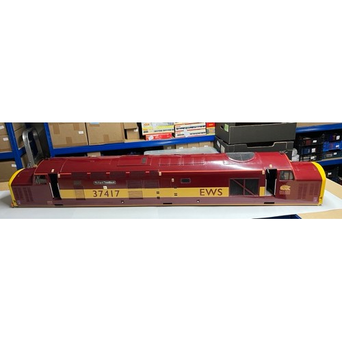 67 - 5 inch gauge Class 37 Locomotive Fibreglass Body Shell Moulding finished to high standard
English We... 