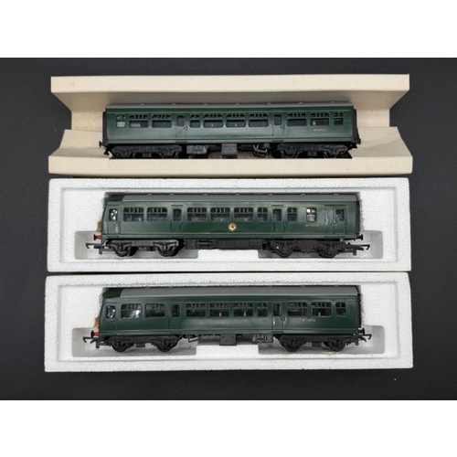 47 - Hornby R157 DMU Met-Cam Lightweight DMU power car M79628 in BR green with Trailer Car & Hornby R334 ... 