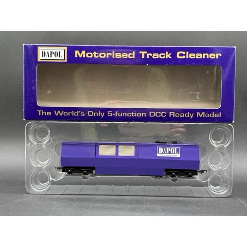 136 - Dapol B800 Motorised Track Cleaner. Tested Motor Works, Previously Used. 
(300g).