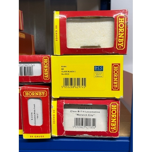 170 - 30 Empty OO Hornby and Triang Model Railway boxes
(2600g)
Includes six locomotives, two Hornby locos... 